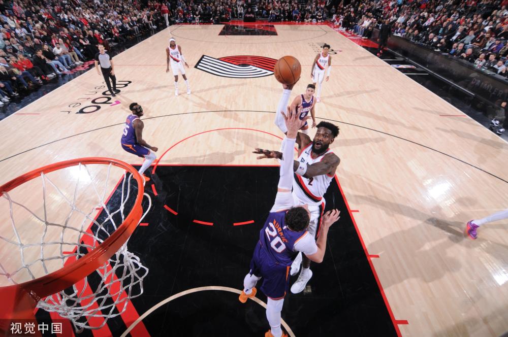 竞争激烈的 竞争激烈的