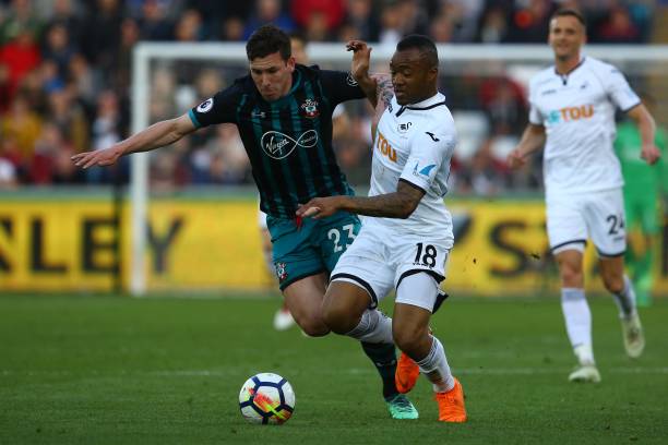 英超联赛中 英超联赛中