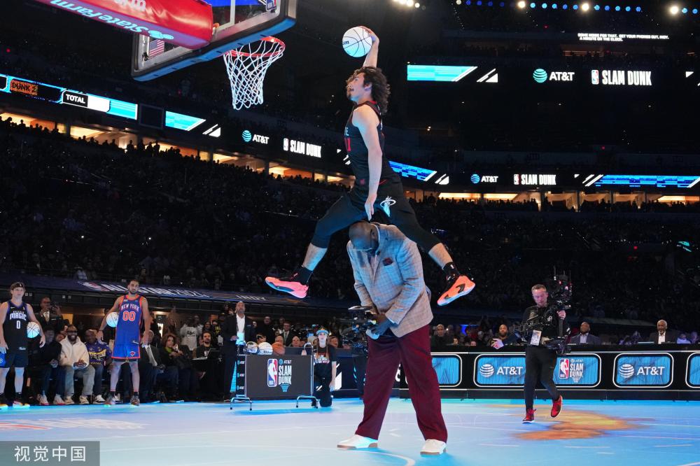 人事动荡的 人事动荡的